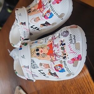 Taylor swift kids sandals